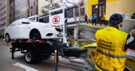 ¿Puede la municipalidad retener mi auto y obligarme a pagar una papeleta para recuperarlo? Abogados explica la ley de tránsito