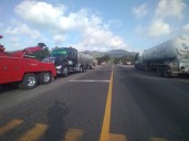 Alerta en Puerto Vallarta: convocan a cerrar la carretera federal 200 el lunes en pleno regreso a clases