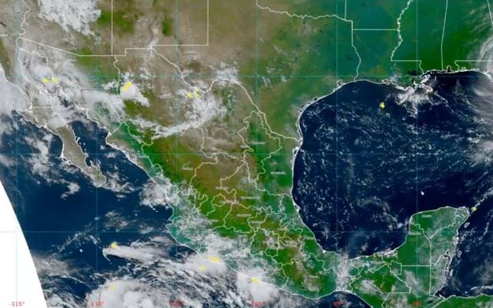 'Ivo' mantiene avance en el Pacífico mexicano; se esperan lluvias muy fuertes