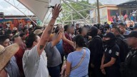 Frenan en Oaxaca intento de reelección de presidente municipal; pobladores denuncian abusos