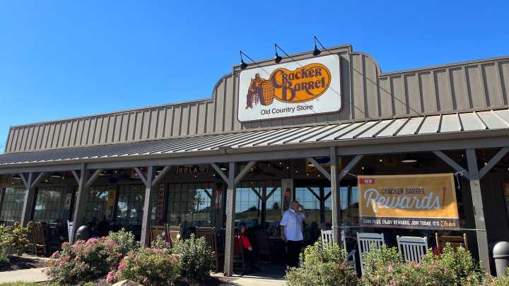 Cracker Barrel unveils new logo: What can Missouri restaurants expect?