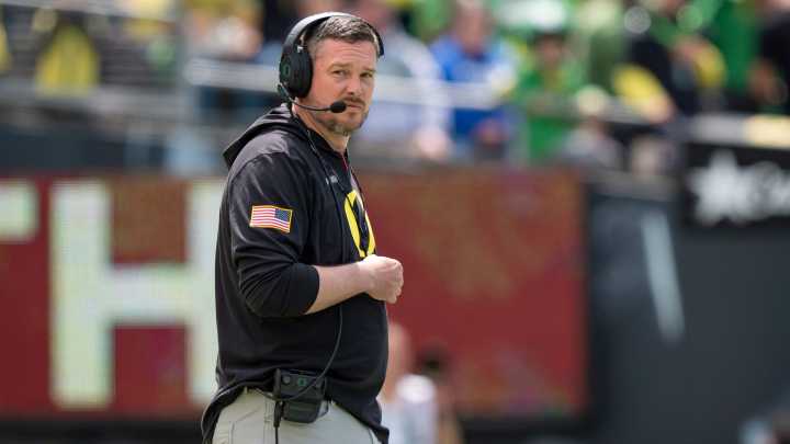 Oregon's Dan Lanning talks Ducks' first scrimmage of…