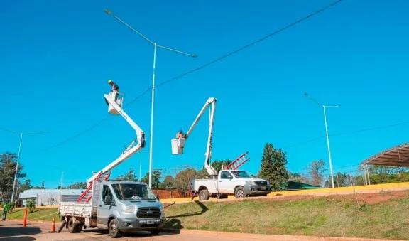 Instalaron nuevas luminarias en un tramo de la Travesía Urbana de Posadas