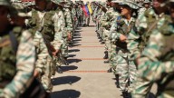 Maduro responde al despliegue militar de Trump con 15.000 efectivos en la frontera con Colombia