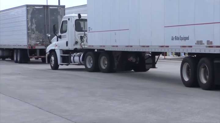 Trump administration threatens some funding for 3 states for not enforcing trucker English rules 