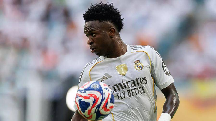 Real Madrid se opone al Villarreal-Barcelona en Miami y pide a FIFA, UEFA y CSD frenar el partido