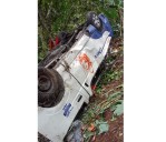 Cae camioneta a barranco; hay 13 personas lesionadas