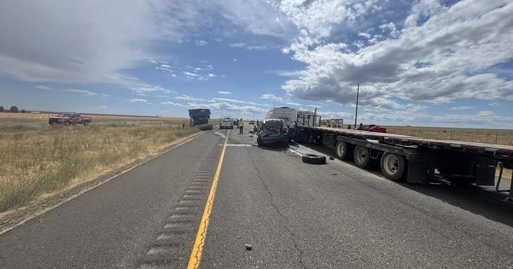US 395 closed at county line