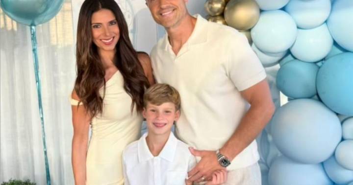 Roselyn Sánchez celebra pre bautizo de su hijo Dylan Gabriel en Puerto Rico