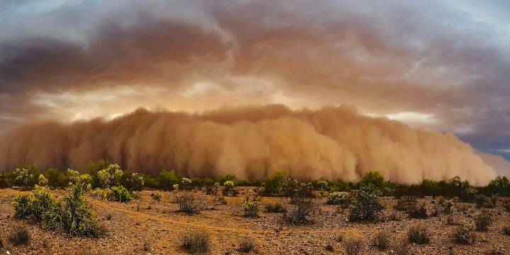 Strong monsoon storms slam Phoenix area, central Arizona