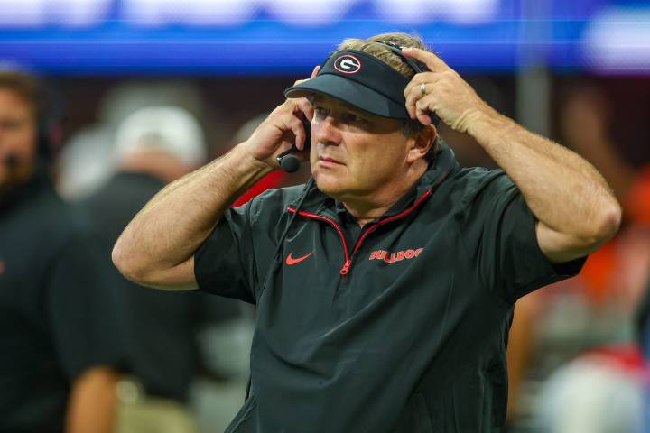 First-Year SEC QB Who Shocked Kirby Smart Sends Bold 2025 Warning He stunned Kirby Smart with one fearless drive. Now this SEC redshirt sophomore QB is ready to shake up 2025 in style. Khosalu Puro 8 