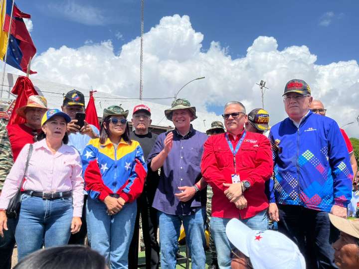 Alcalde Di Martino se alista en defensa de la Patria