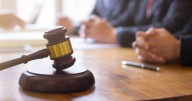 ¿Soñar con un juicio? Lo que representa para la psicología