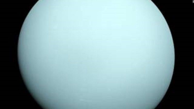 El telescopio Webb descubre la luna 29 de Urano
