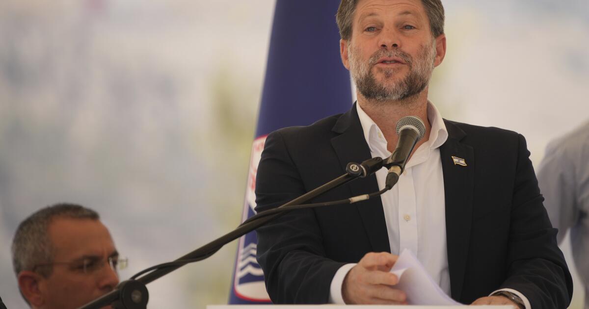 Israel anuncia un proyecto de asentamiento que, según críticos, dividirá Cisjordania en dos