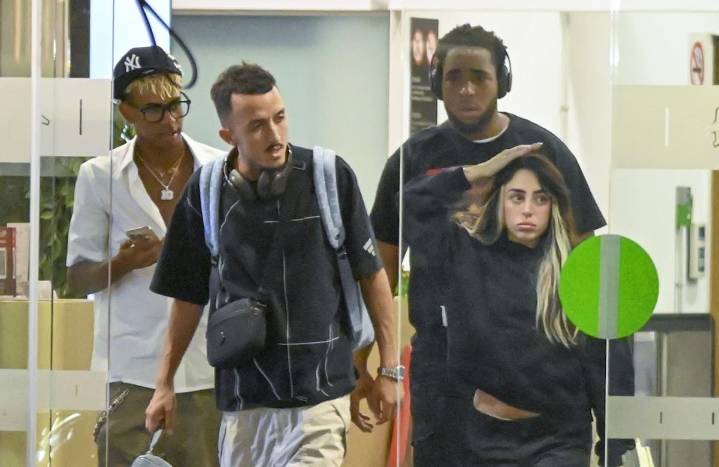 ¿Se confirma el romance? Nicki Nicole y Lamine Yamal, juntos en el aeropuerto de Barcelona