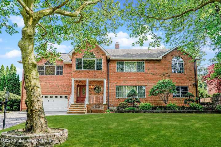 Staten Island Home of the Week: Is this $2.5M Emerson Hill property the answer to your multi