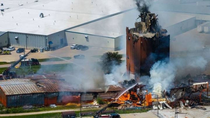 Nebraska plant explosion killed 2 girls and an employee, and the fire is still burning