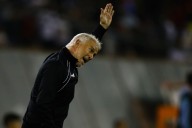 Cae otro entrenador en el fútbol chileno: solo alcanzó a dirigir seis partidos