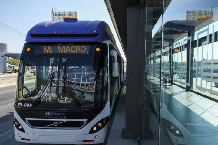 Sindicato celebra alza salarial en peribús