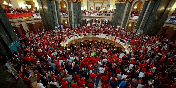 Texas Democrats flee state, echoing Wisconsin lawmakers’ 2011 move to block Act 10