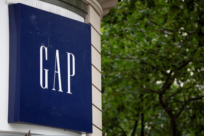 Gap forecasts weaker annual margin growth amid tariff concerns, shares fall