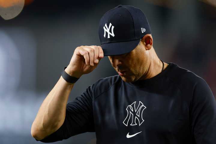 Yankees Legend Sends 4-Word Message on Aaron Boone's Job