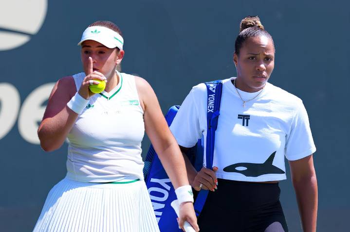 Jelena Ostapenko Hits Back at Critics With a Swift Response As Taylor Townsend Things Escalate As things escalate with Taylor Townsend in the US Open, Jelena Ostapenko fires back at critics with a swi
