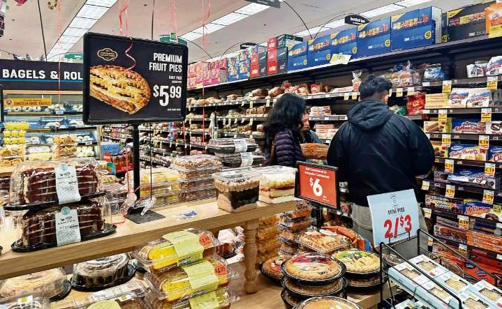 Aranceles de Trump "exprimen" a estadounidenses: experto; pagan más por productos importados