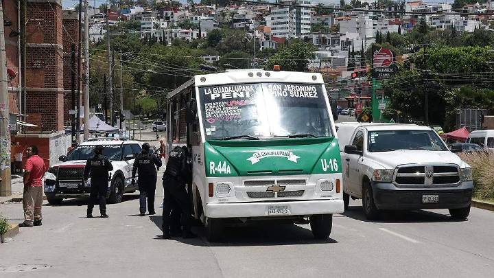 Muere mujer atropellada por unidad del transporte público frente al IMSS La Margarita