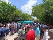 Bloquean la entrada al puerto de Dzilam de Bravo; pescadores exigen detener la pesca furtiva