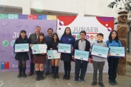 Licantén avanza en educación digital: 88 estudiantes reciben computadores con la Beca TIC 2025
