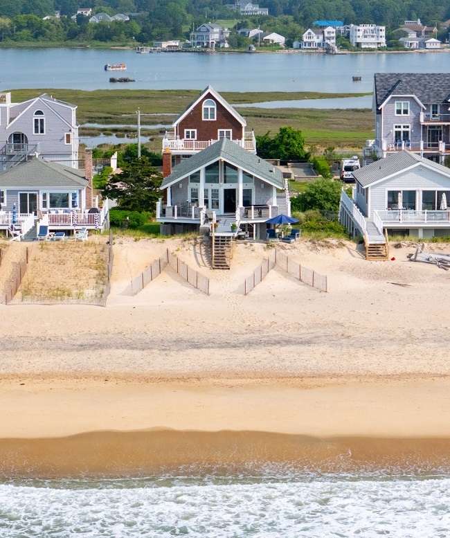 Beach home in Westerly sells for $2.5M