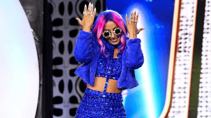 AEW's Mercedes Mone Lists 'Really Hot' Mask Among Reasons For Dating The Beast Mortos