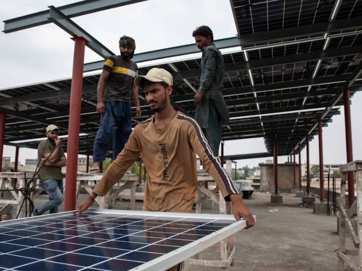 Pakistan is tapping into solar power at an 'unprecedented' rate. Here's why
