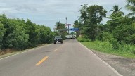 Reportan Bloqueos en Carreteras de Escuinapa, Sinaloa; Utilizan Tráiler Incendiado