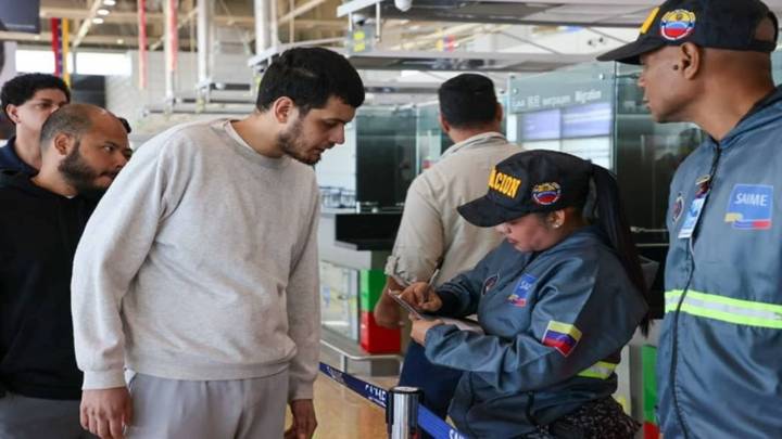 14 mil migrantes retornaron desde EE.UU. a Costa Rica, Panamá y Colombia este año