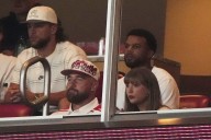 Travis Kelce and Taylor Swift attend Nebraska-Cincinnati game after engagement – Winnipeg Free Press