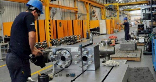 Se suman trabas a las empresas que quieren pagar dólares al exterior