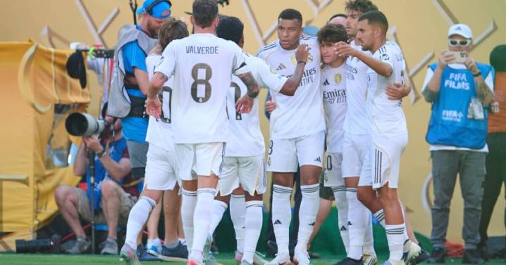Real Madrid buscaría desprenderse de estos dos defensas