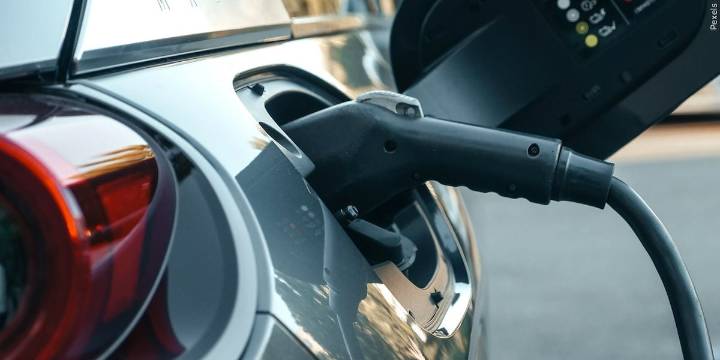 2 additional EV charging stations open in Kentucky