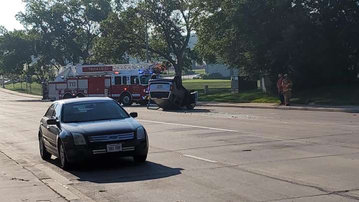 LFR responds to rollover crash in south Lincoln