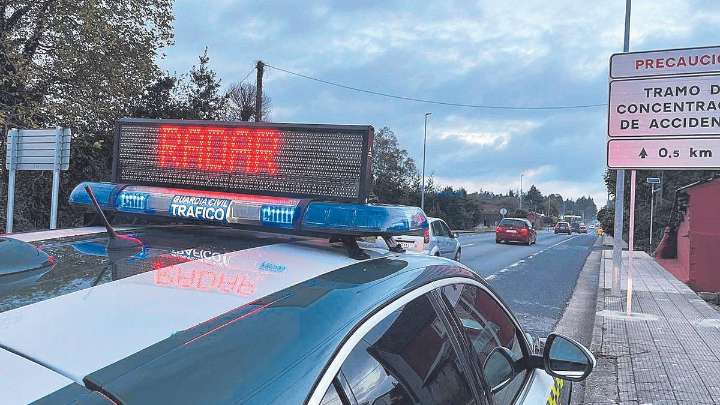 Tráfico intercepta cada mes a más de 100 gallegos a velocidad de circuito