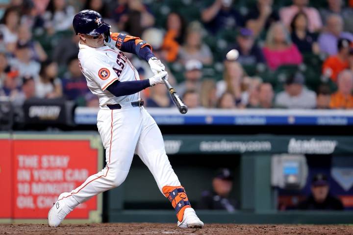 Deadspin | Free-falling Angels brace for Christian Walker, Astros
