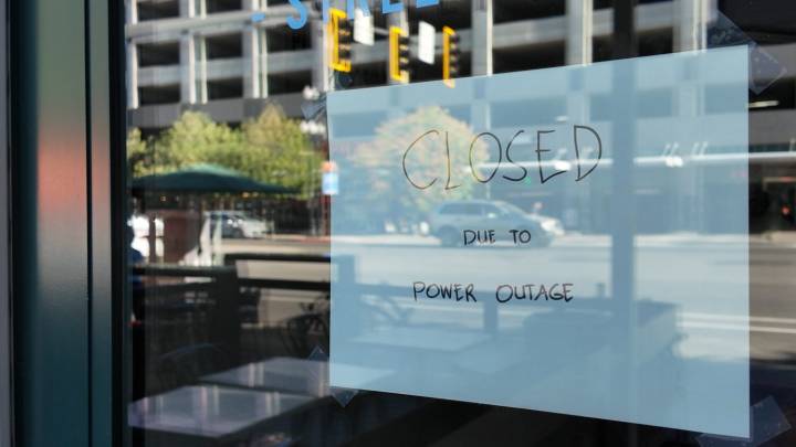 Neighboring businesses react to the fire on Main Street