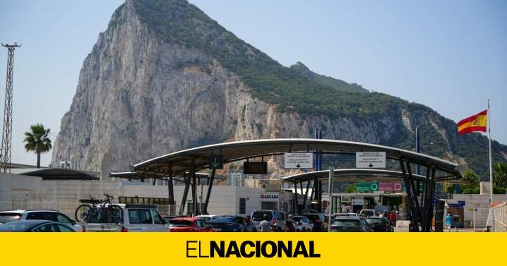España y Reino Unido pretenden derrumbar la verja con Gibraltar el próximo enero