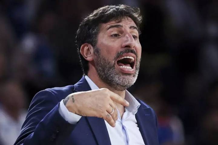 What Happened to Germany HC Before EuroBasket 2025 Opener? Dennis Schroder & Co Suffer Major Setback Find out what happened to Germany's HC, as Dennis Schroder and Co. suffer a huge setback before the