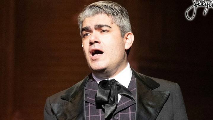 Jon Rivera, actor from Middle Island who starred in 'Dracula,' dies at 48