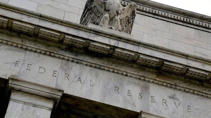 Trump dice que ha iniciado proceso de entrevistas para puesto en la Fed; quedan tres candidatos