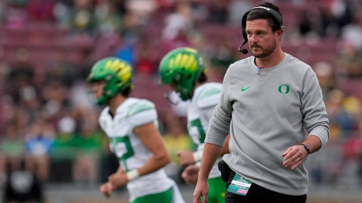 Ducks debut at No. 7 in AP poll, chasing first national championship